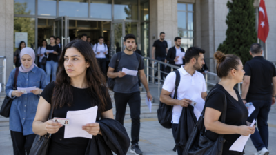 ÖSYM tarafından düzenlenen KPSS Alan Bilgisi sınavlarının üçüncü oturumu sona