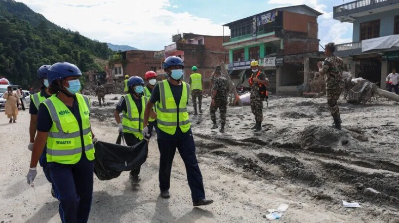 Nepal’in Çin sınırına yakın Rasuwa bölgesi ve çevresinde meydana gelen