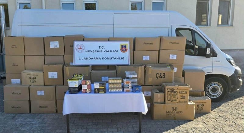 Nevşehir’in Gülşehir ilçesinde jandarma ekipleri, şüphe üzerine durdurdukları araçta 532