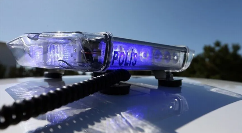 İzmir’de Bayraklı Belediyesine yönelik “suç işlemek amacıyla örgüt kurmak”, “rüşvet”