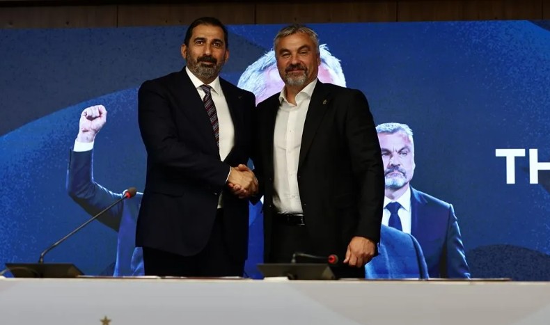 Trabzonspor, teknik direktörlük görevine Alman çalıştırıcı Thomas Reis’i getirdi. Papara