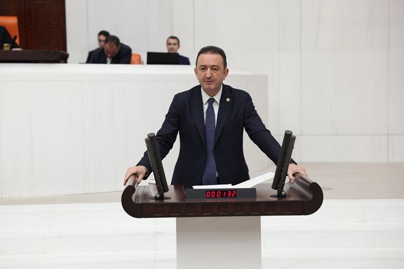 CHP Konya Milletvekili Barış Bektaş, Karapınar Jeoparkı’nın UNESCO süreci devam