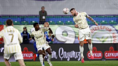 Trendyol Süper Lig’in 7. haftasında Çaykur Rizespor’u deplasmanda 3-0 mağlup