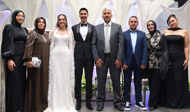 Konya’nın tanınmış ailelerinden Hasan Fehmi Yıldırım ve Fadimana Yıldırım’ın oğulları