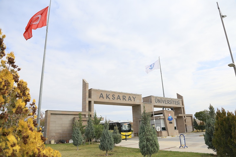 Aksaray Üniversitesi (ASÜ), Cumhuriyet'in 103. kuruluş yıl dönümünü 5 kilometrelik