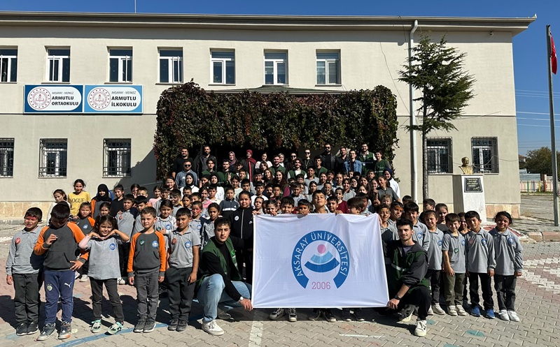 Aksaray’da ilkokul ve ortaokul öğrencilerine etik değerler, akran zorbalığı, dijital