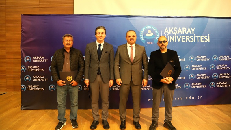Aksaray Üniversitesi’nde Yunus Emre’yi Anma Etkinlikleri kapsamında konferans, piyano resitali