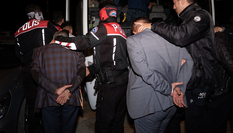 Ankara’nın Polatlı ilçesinde umuma açık alkollü eğlence mekanlarına yönelik 19