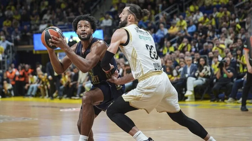 Basketbol Avrupa Ligi'nin (EuroLeague) 3. haftasında Fenerbahçe Tarfin, sahasında Birleşik