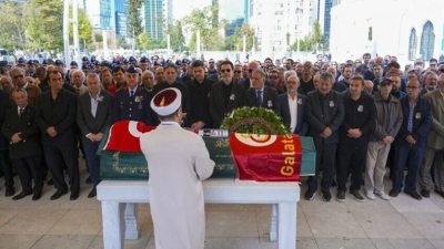 Türk sinemasının “Altın Çocuk” lakaplı usta oyuncusu Göksel Arsoy, İstanbul’da