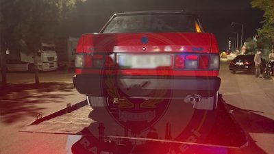 İzmir’in Çiğli ilçesinde drift yaparak trafik güvenliğini tehlikeye düşüren sürücülere