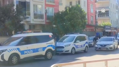 İzmir’in Ödemiş ilçesinde evinde bıçakla yaralanmış halde bulunan 63 yaşındaki