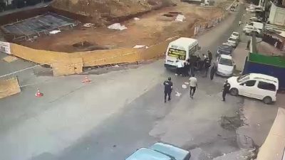 Kahramanmaraş’ın Onikişubat ilçesinde park edildikten sonra kontrolsüz şekilde hareket eden