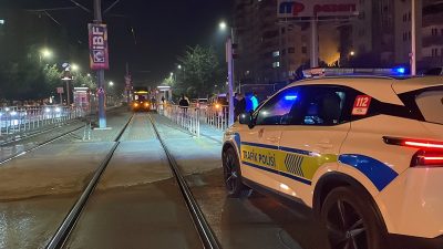Kayseri’nin Melikgazi ilçesinde karşı yöndeki durağa geçmeye çalışan 68 yaşındaki