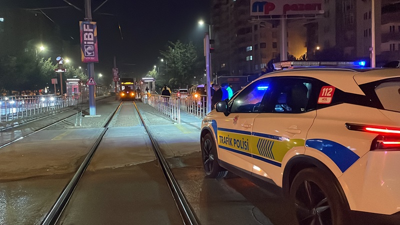 Kayseri’nin Melikgazi ilçesinde karşı yöndeki durağa geçmeye çalışan 68 yaşındaki