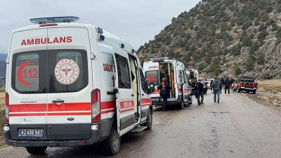Konya’nın Seydişehir ilçesinde kontrolden çıkan otomobilin şarampole devrilmesi sonucu 1’i