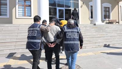 Antalya'nın Kepez ilçesinde 4 işçinin hayatını kaybettiği, 1 kişinin yaralandığı