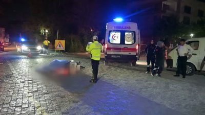 Manisa'nın Turgutlu ilçesinde tır ile motosikletin çarpışması sonucu meydana gelen