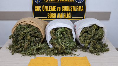 Konya’da uyuşturucu madde ticaretinin engellenmesine yönelik düzenlenen operasyonda 12 kilogram