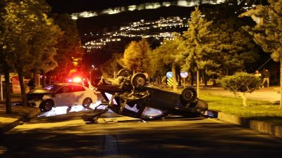 Nevşehir’in Ürgüp ilçesinde üç otomobilin karıştığı trafik kazasında 6 kişi