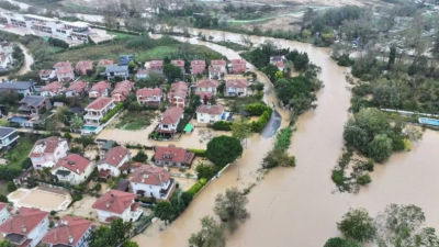 İstanbul’da son 83 yılın en yüksek yağışının etkili olduğunu açıklayan