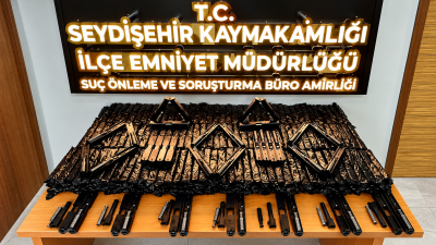 Konya'nın Seydişehir ilçesinde polis ekiplerinin silah kaçakçılığına yönelik düzenlediği operasyonda