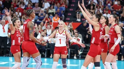 A Millî Kadın Voleybol Takımı'nın, ABD ve Kanada'nın ev sahipliğinde