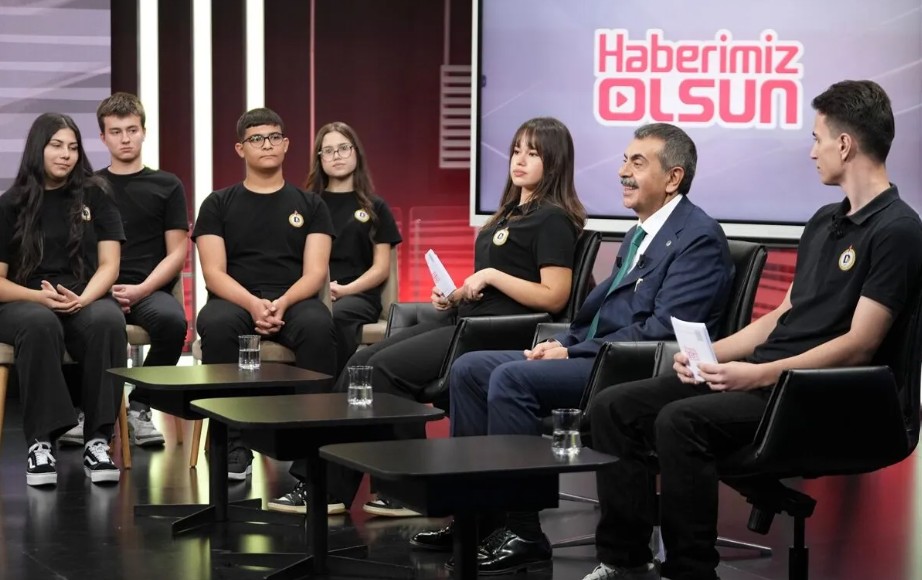 Milli Eğitim Bakanı Yusuf Tekin, Yükseköğretim Kurumları Sınavı’na ilişkin tartışmalara